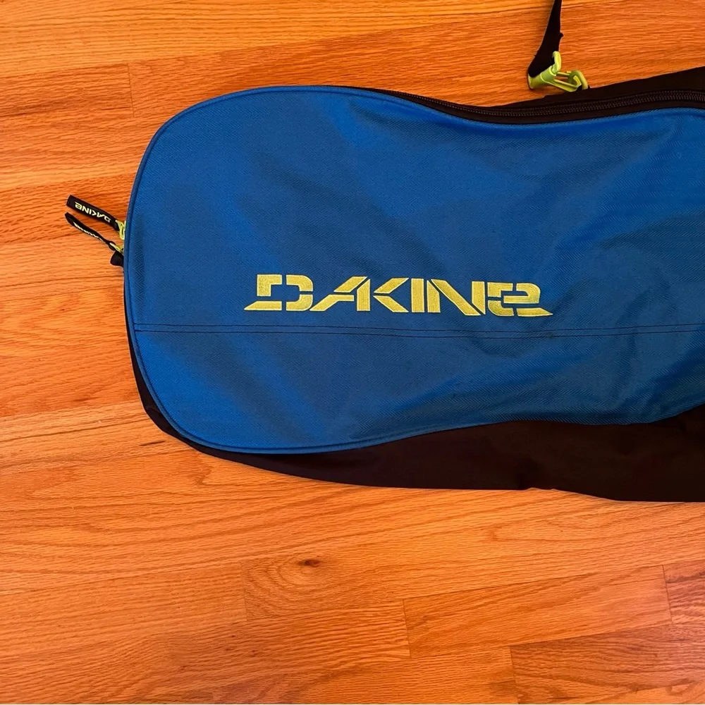 Dakine guc pipe